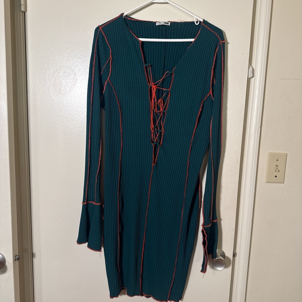 FASHION NOVA DRESS
SIZE 3X
